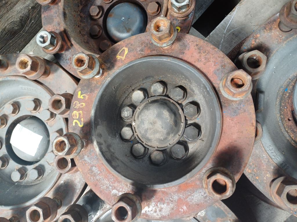 piece_RENAULT MIDLUM  MOYEU AVANT DROIT 5010598282