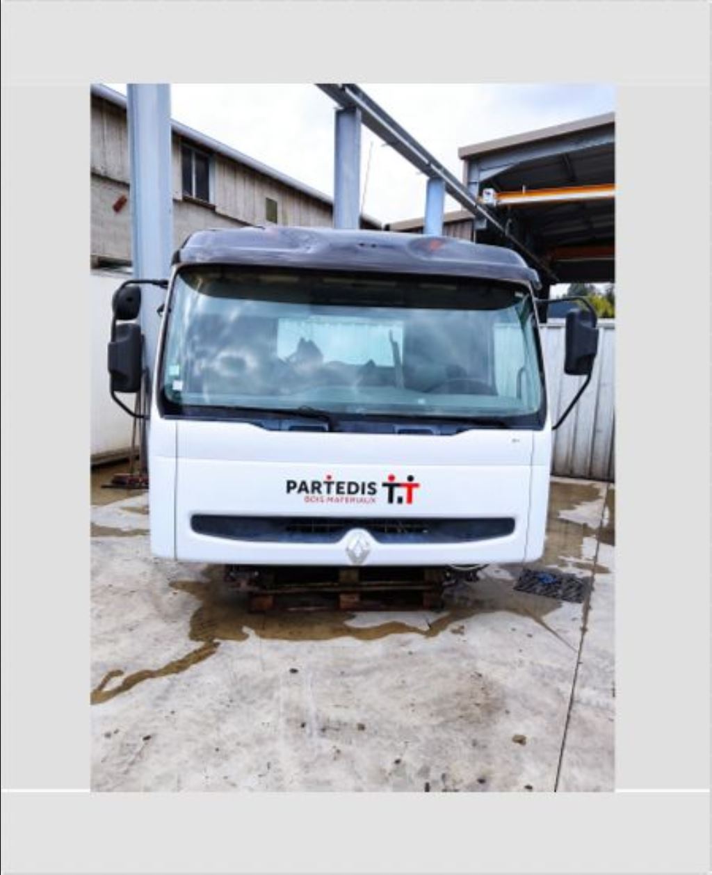 piece_RENAULT KERAX380  CYLINDRE DE FREIN ARRIERE DROIT