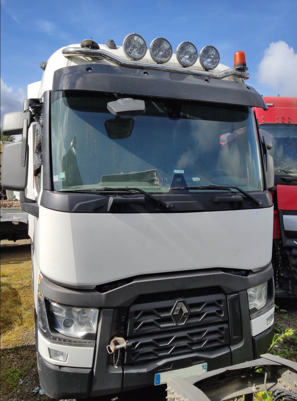 piece_RENAULT T  ETRIER DE FREIN ARRIERE DROIT 7421487685