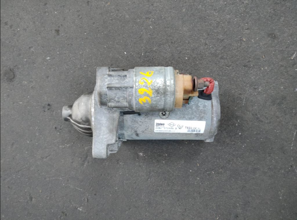 piece_RENAULT MASTER DEMARREUR 233002654R