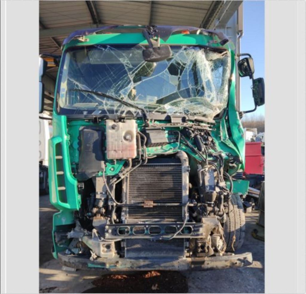 piece_RENAULT PREMIUM  BARRE STABILISATRICE ARRIERE 7423855298