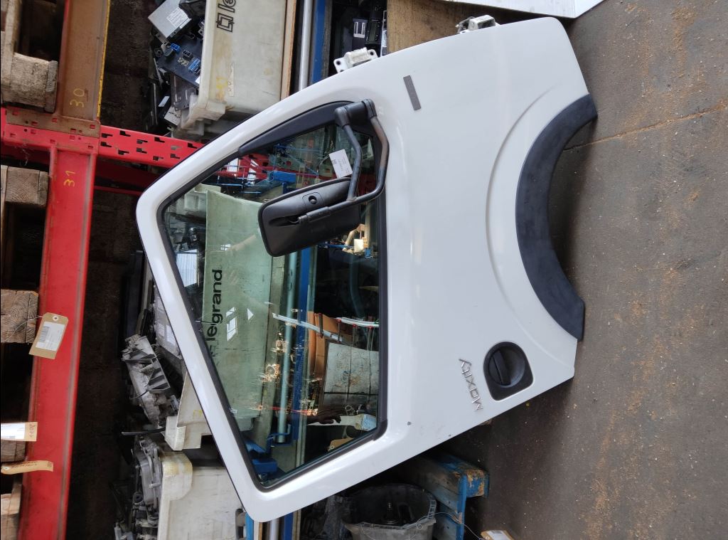 piece_RENAULT MAXITY  RETROVISEUR DROIT COMPLET 7485117983