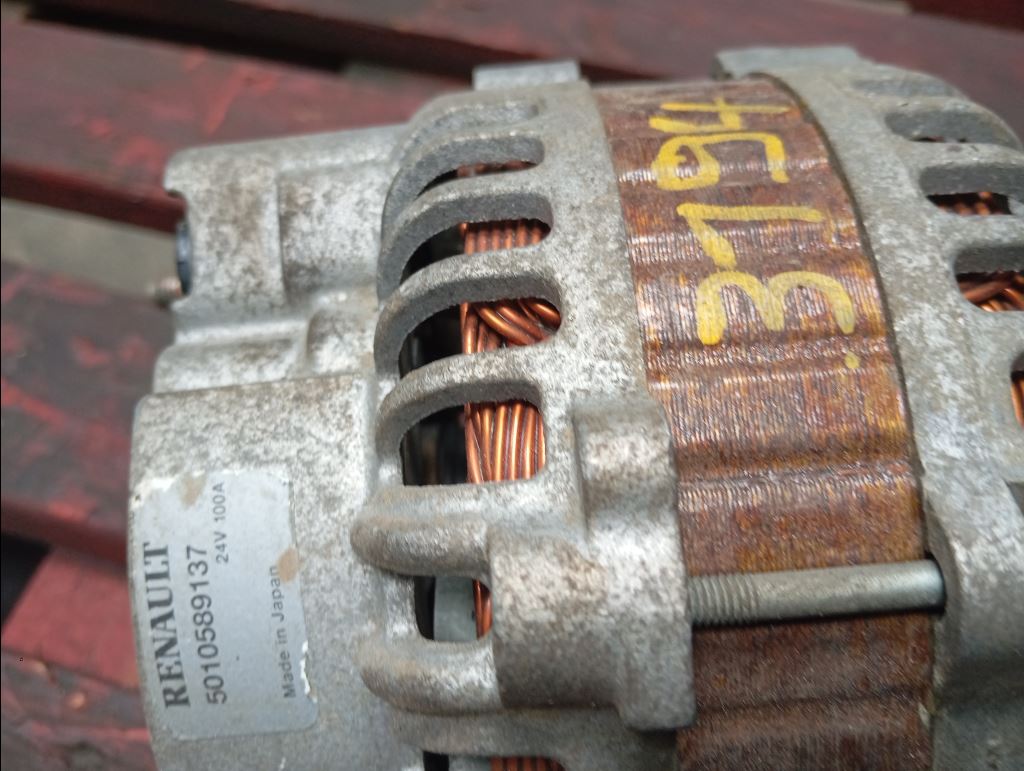 piece_RENAULT MIDLUM  ALTERNATEUR