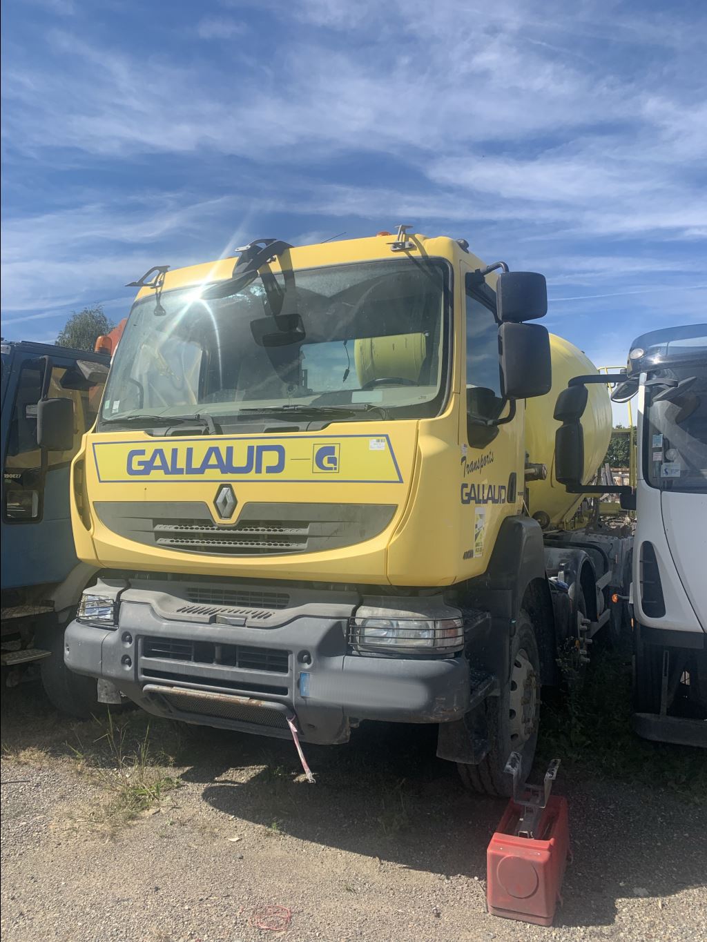 piece_RENAULT  410DXI 8X4 MOYEU ARRIERE