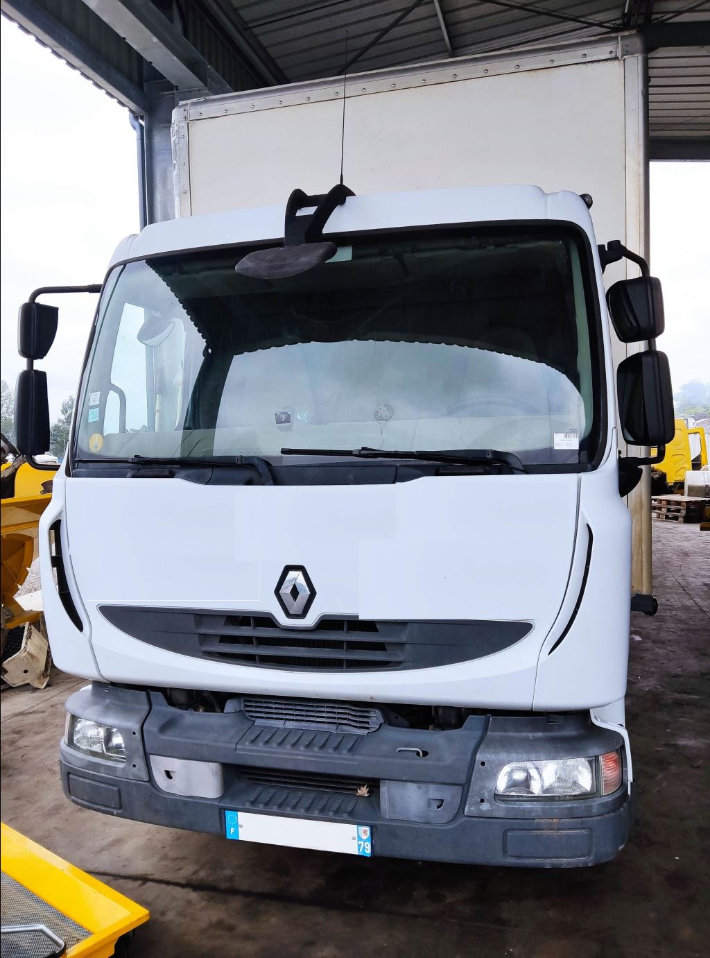 piece_RENAULT MIDLUM  MOYEU ARRIERE 7482167705