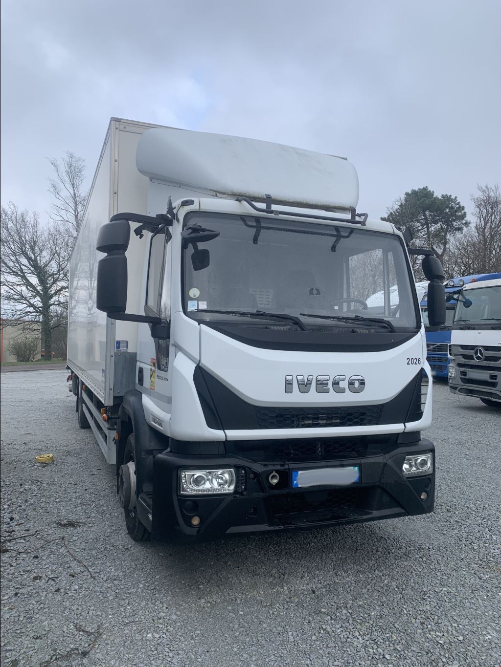 piece_IVECO 140E19  TETE DE PONT CVC R= 4.33