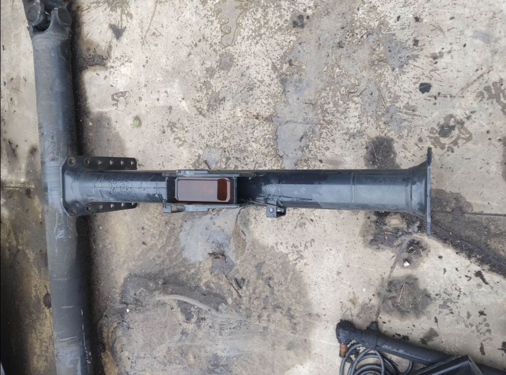 piece_MAN 10.220  TRAVERSE AVANT 81.41280-5269