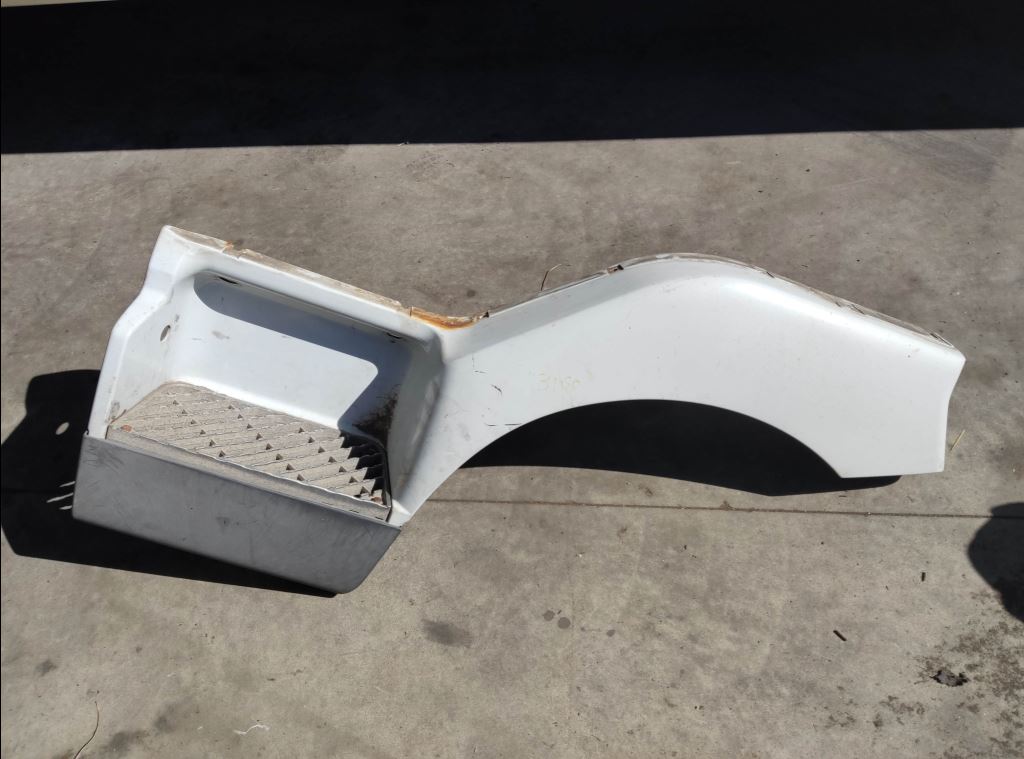 piece_RENAULT MIDLUM  MARCHEPIED GAUCHE 5010353639