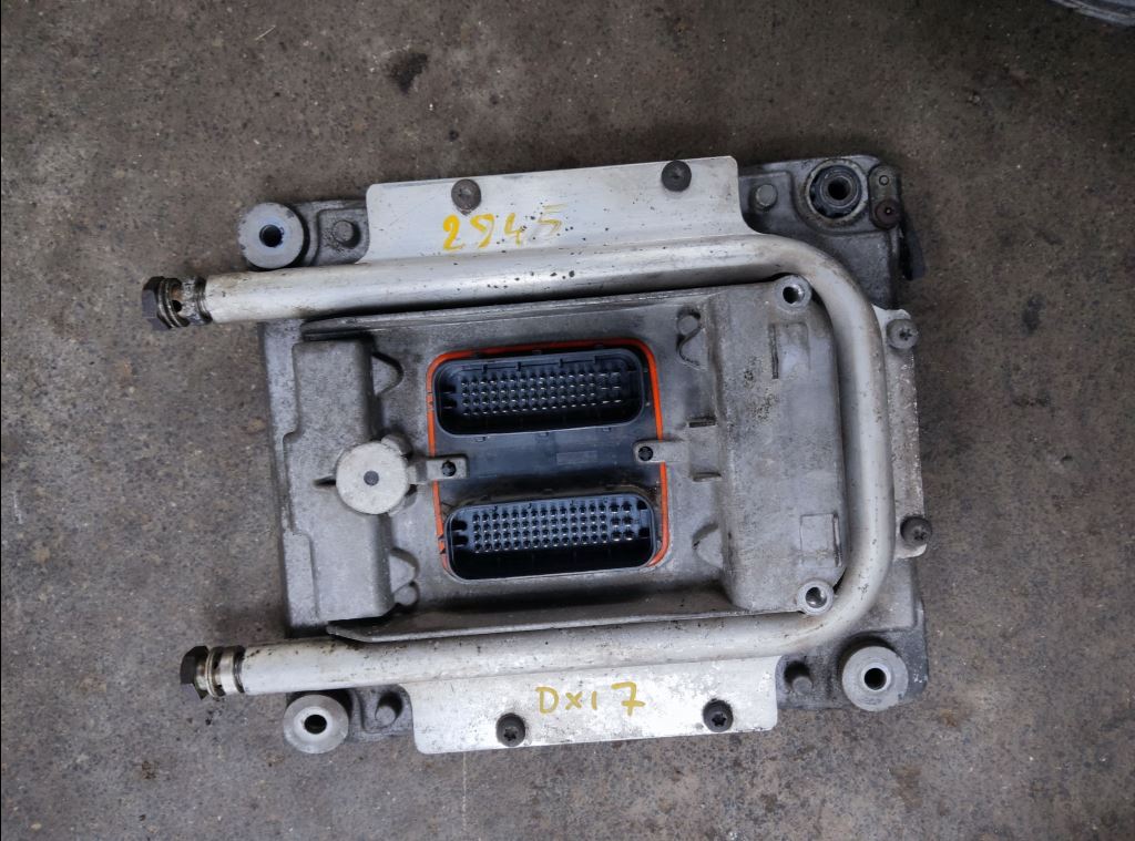 piece_RENAULT PREMIUM  280.19 BOITIER GESTION MOTEUR 7460100008