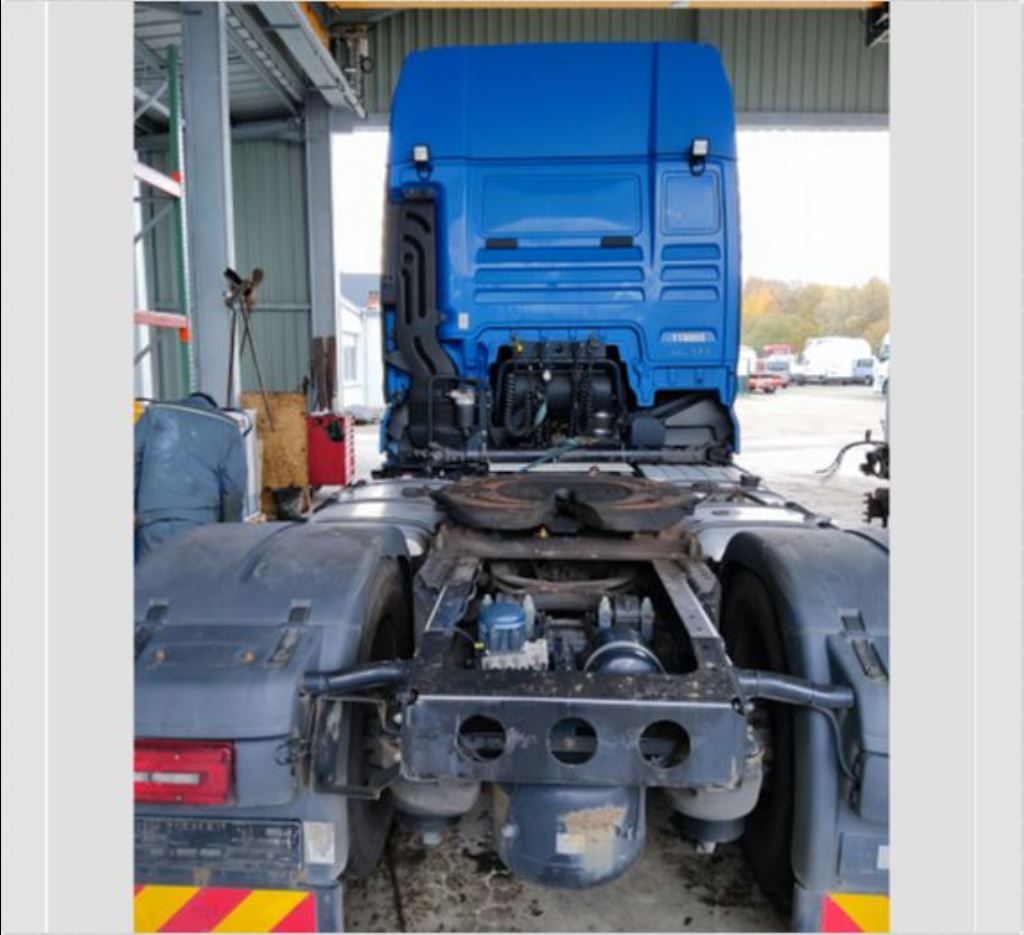 piece_MAN TGX 18570 TETE DE PONT 81350106304