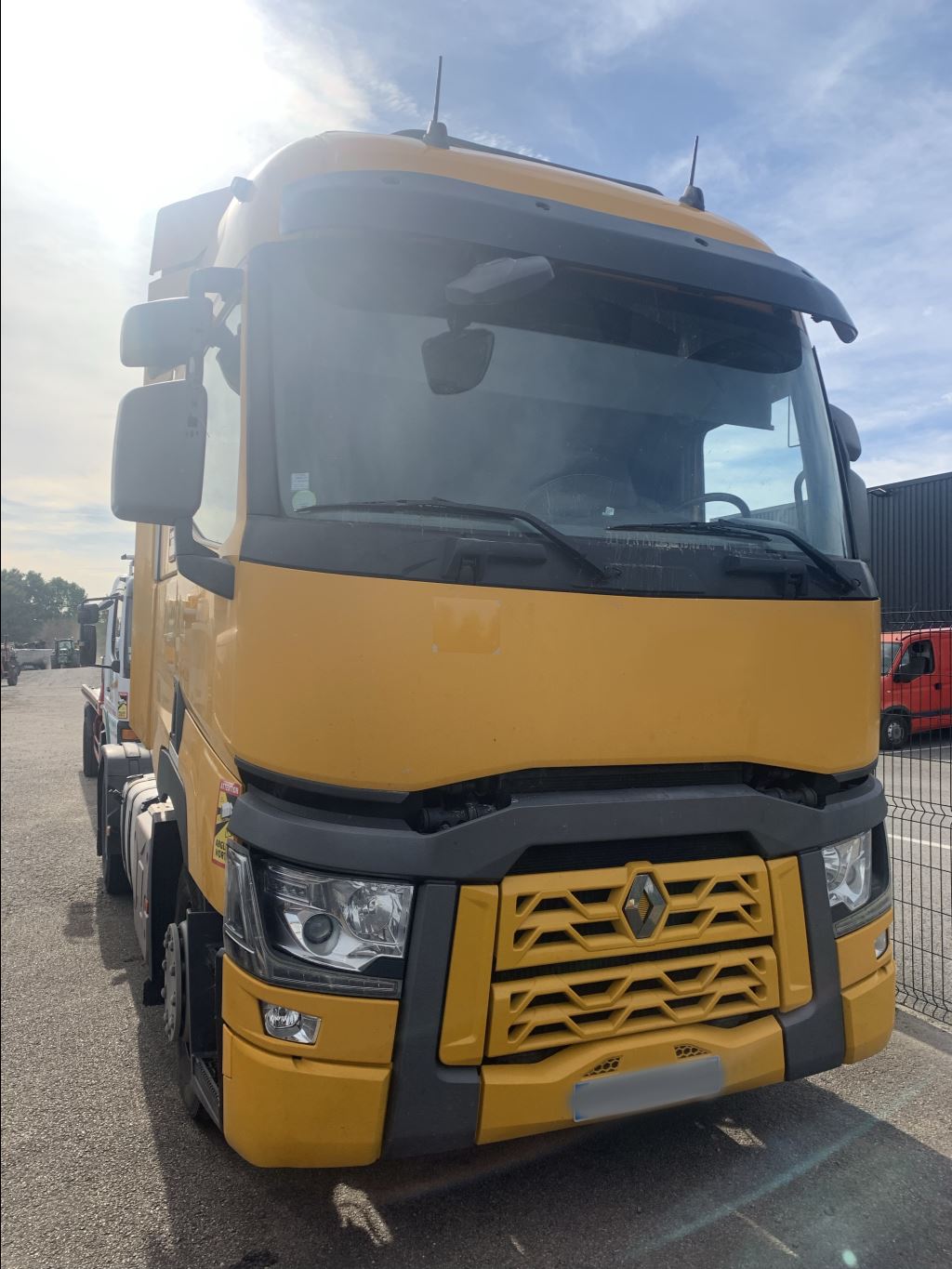 piece_RENAT440ANTI BROUILLARD AVANT DROIT