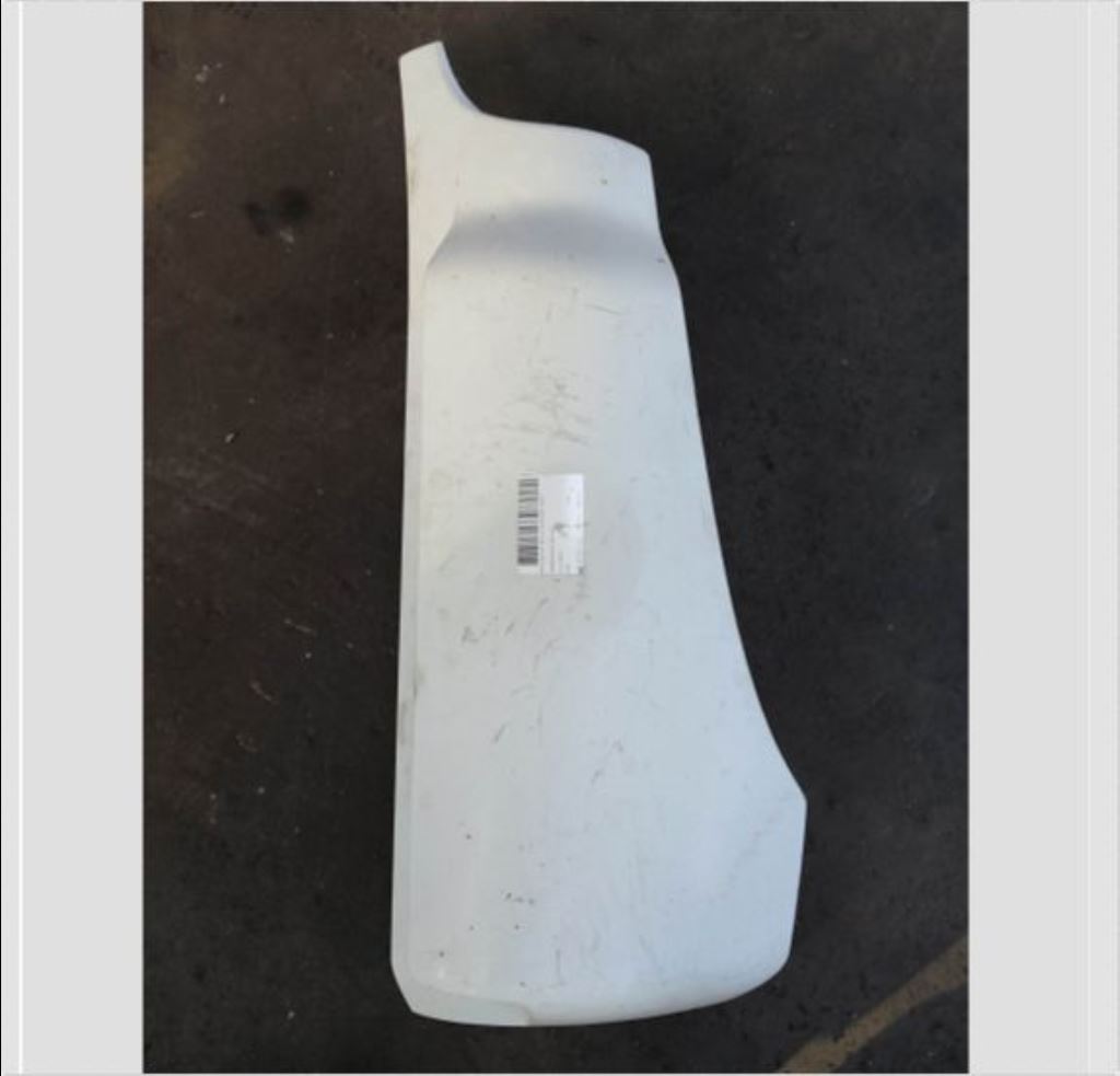 piece_RENAULT MIDLUM  DEFLECTEUR AVANT DROIT 5010578660