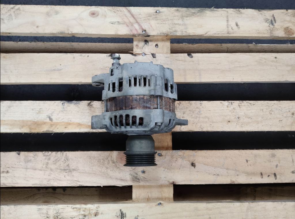 piece_RENAULT 385.19T  ALTERNATEUR 5010480765 