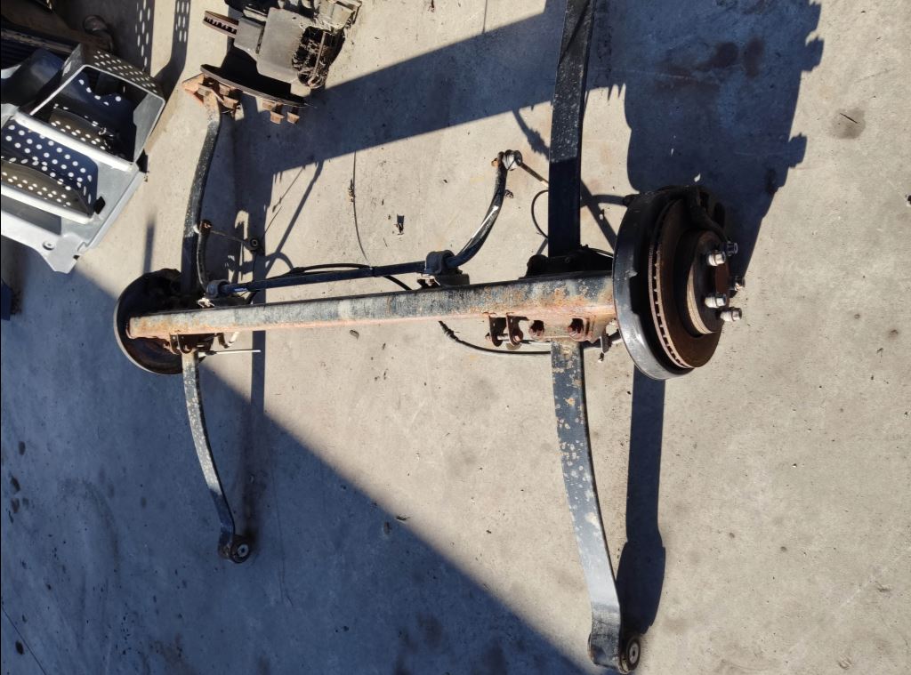 piece_VOLKSWAGEN CRAFTER  LAMES DE SUSPENSION ARRIERE DROIT 2N0511151R