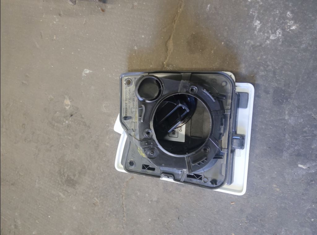 piece_RENAULT MASTER 4 TRAPPE A CARBURANT 788300019R